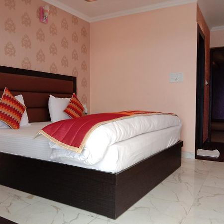 The Park Presidency Hotel Bareilly Buitenkant foto