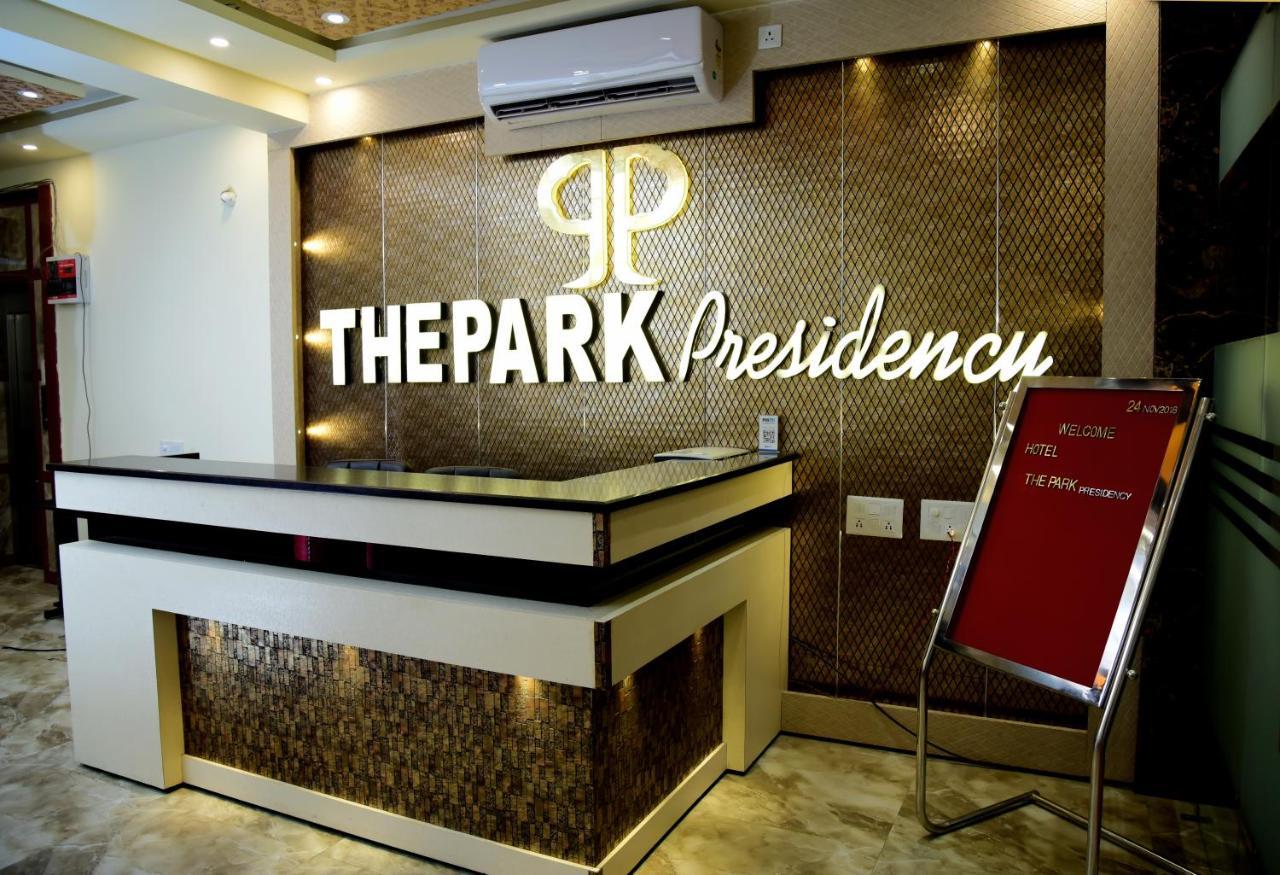 The Park Presidency Hotel Bareilly Buitenkant foto