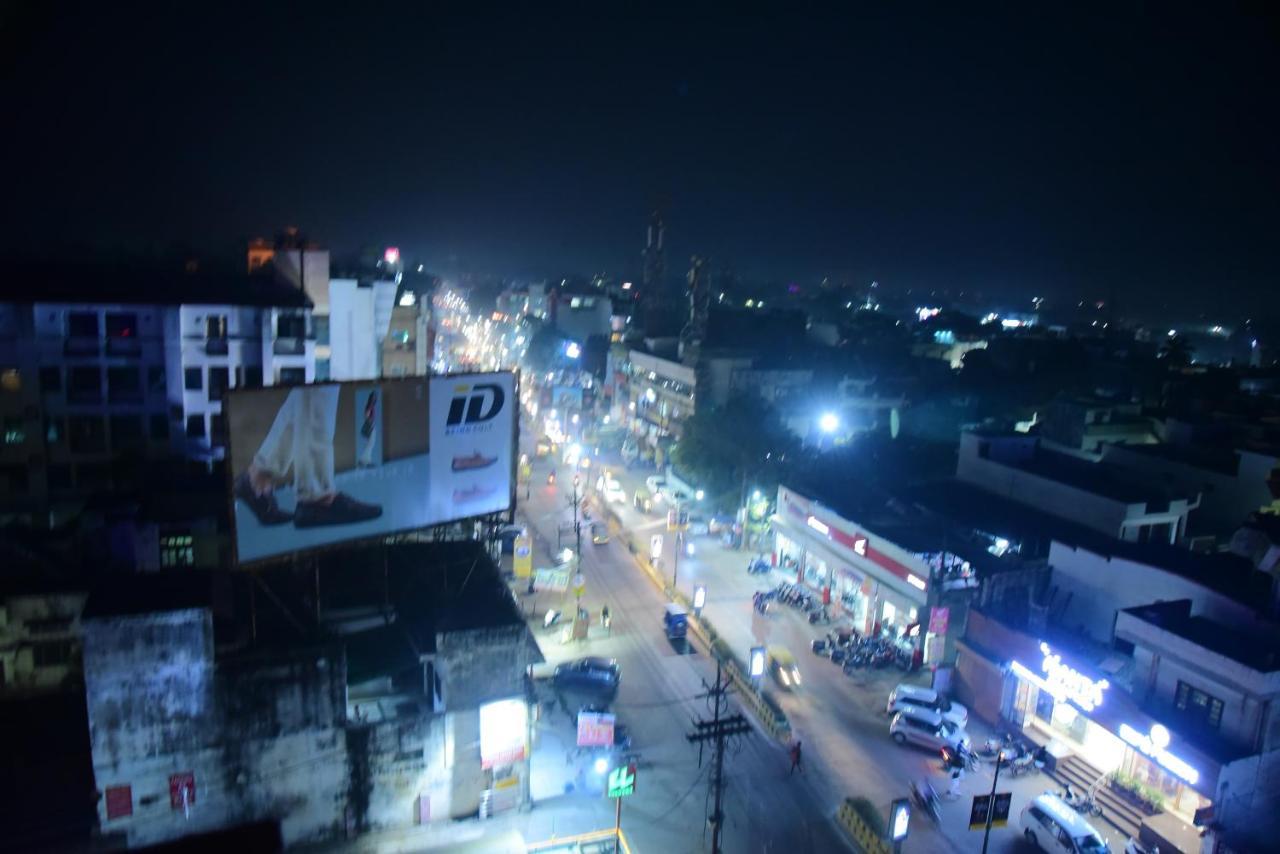 The Park Presidency Hotel Bareilly Buitenkant foto